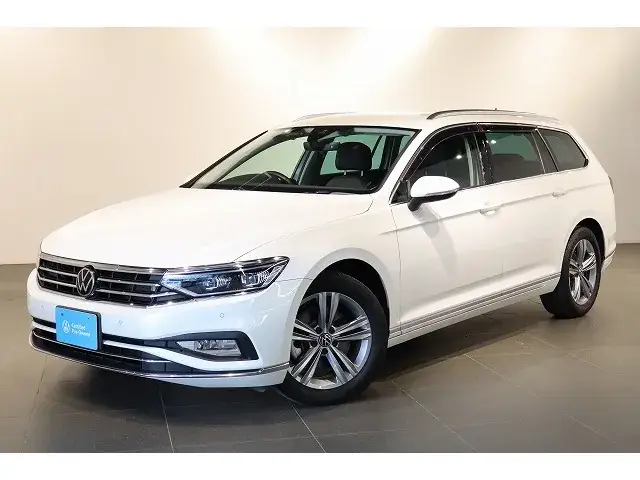 Volkswagen Passat 2021 photo 2