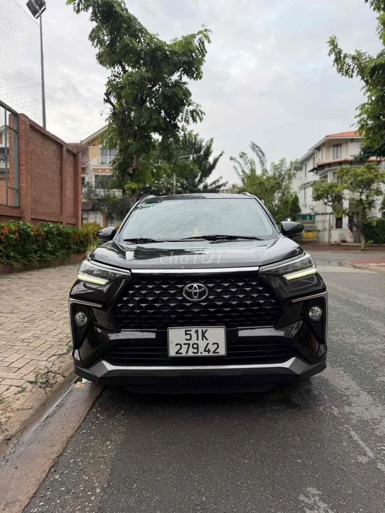 Toyota Veloz Cross