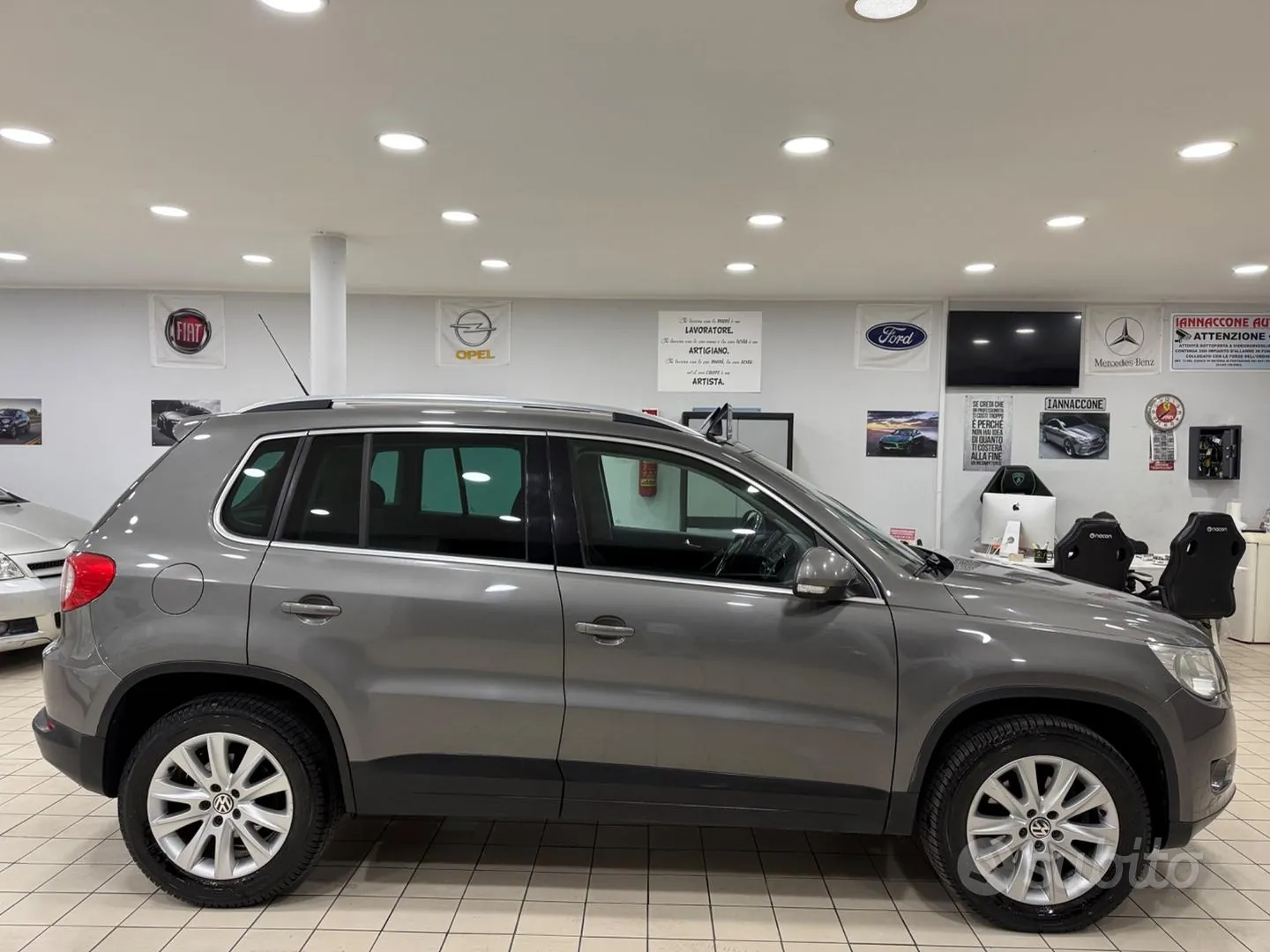Volkswagen Tiguan 2011 photo 4