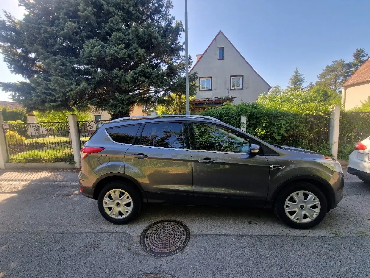 Ford Kuga 2013 photo 2