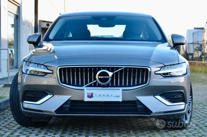 Volvo S60 2021 photo 2