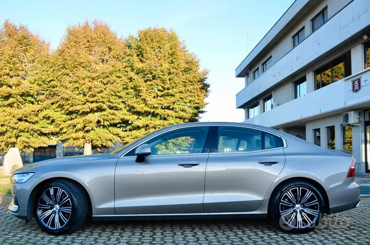 Volvo S60 2021 photo 3
