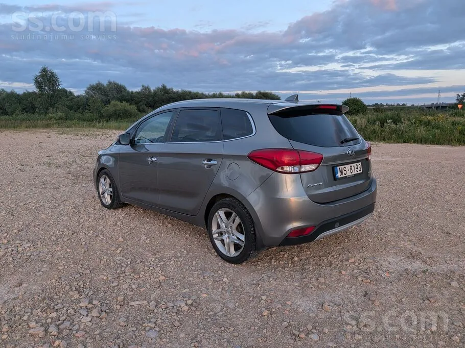 Kia Carens 2018 photo 4