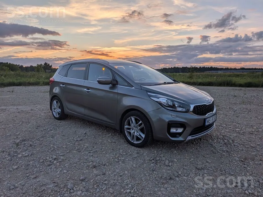 Kia Carens 2018 photo 2