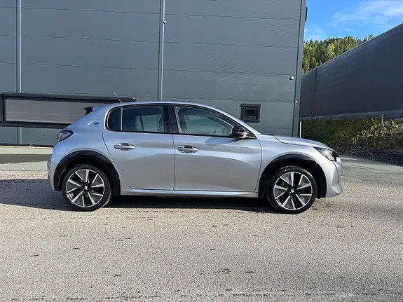 Peugeot 208 2020 photo 2