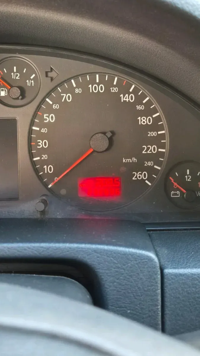 Audi A6 1999 photo 3