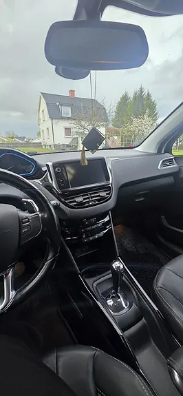 Peugeot 2008 2016 photo 5