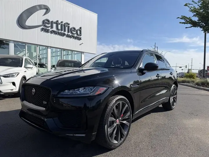Jaguar F-Pace