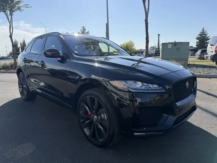 Jaguar F-Pace 2018 photo 3