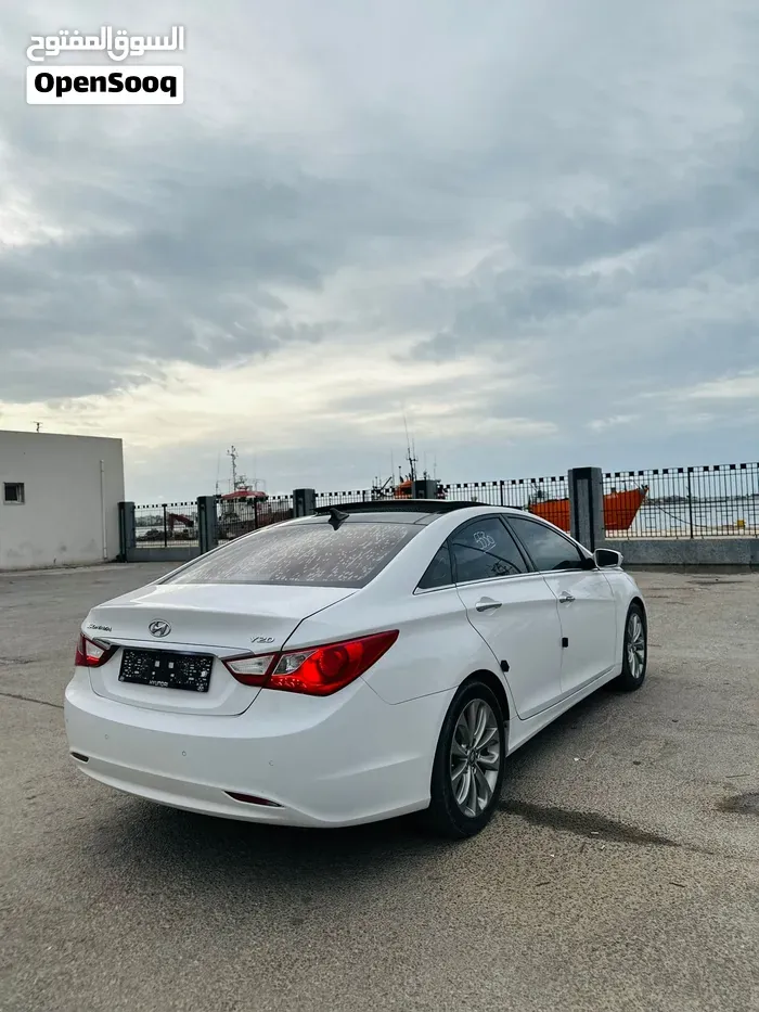 Hyundai Sonata 2012 photo 4