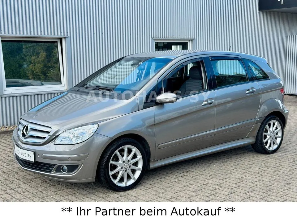 Mercedes-Benz B200