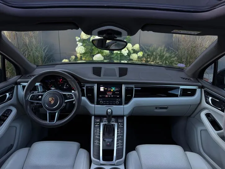 Porsche Macan 2018 photo 2