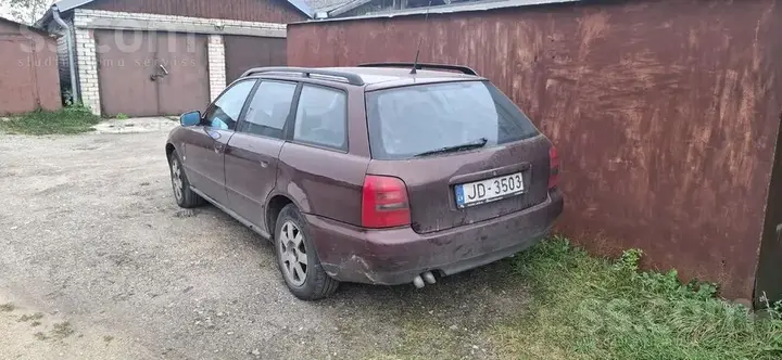 Audi A4 1996 photo 2
