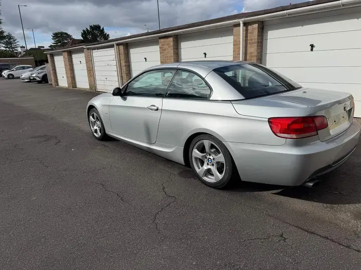 BMW 3 Series 2008 photo 4
