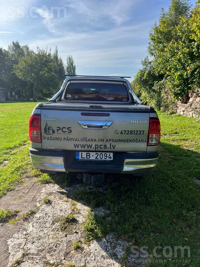 Toyota Hilux 2017 photo 4