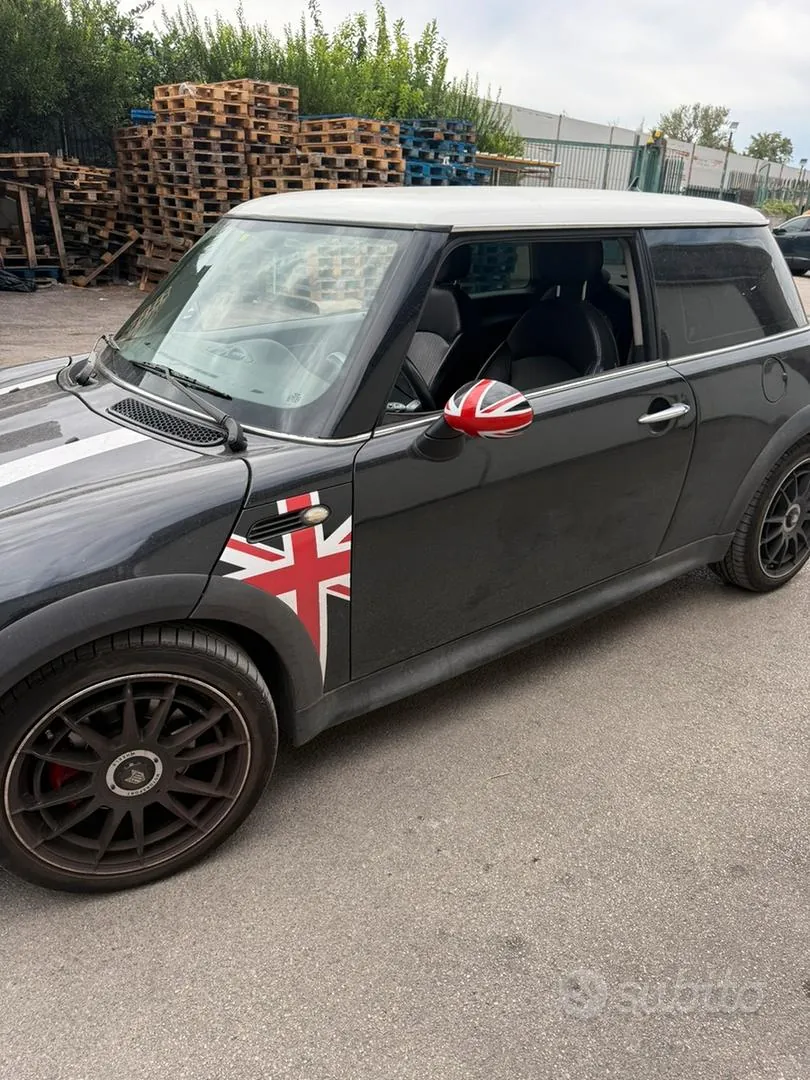 Mini One 2004 photo 2