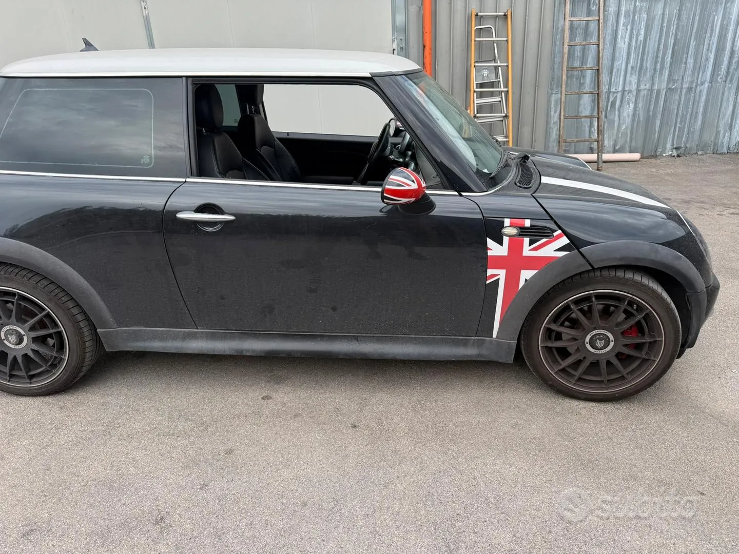 Mini One 2004 photo 3