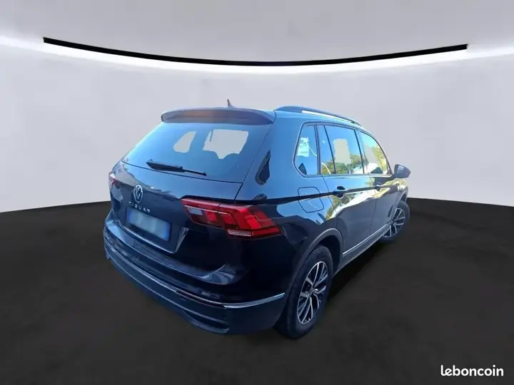 Volkswagen Tiguan 2023 photo 3