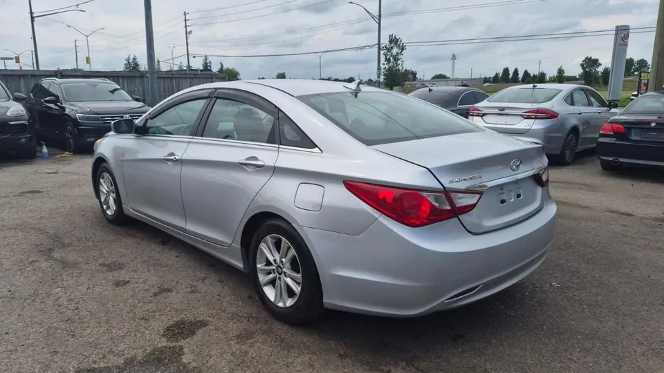 Hyundai Sonata 2013 photo 3