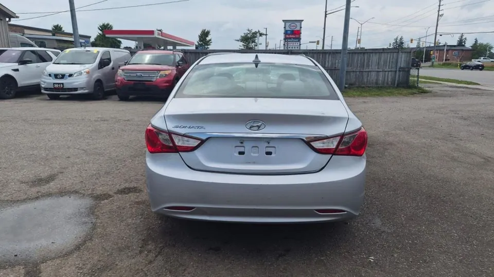 Hyundai Sonata 2013 photo 4