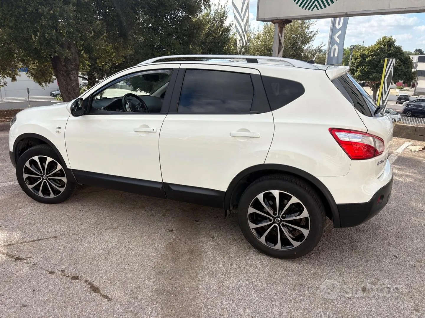 Nissan Qashqai 2010 photo 4