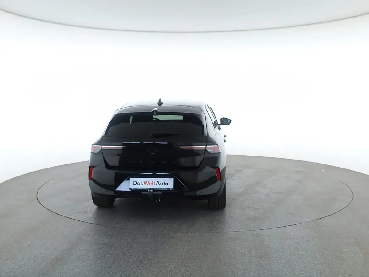 Opel Astra 2022 photo 3