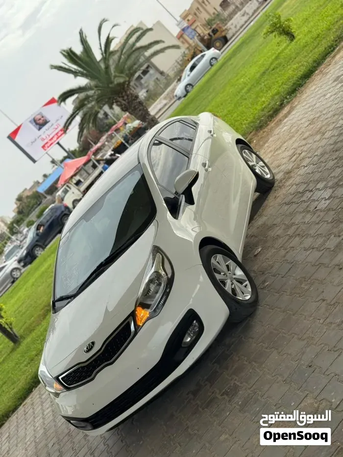 Kia Pride 2014 photo 4