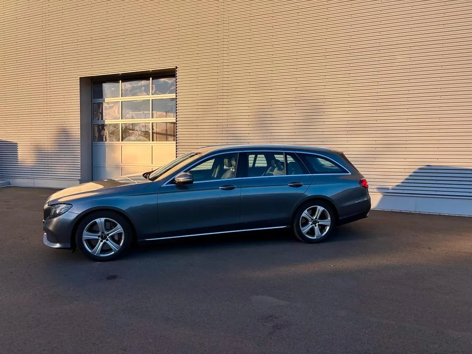 Mercedes-Benz E 400