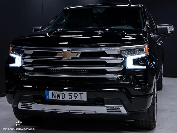 Chevrolet Silverado 1500 2023 photo 2