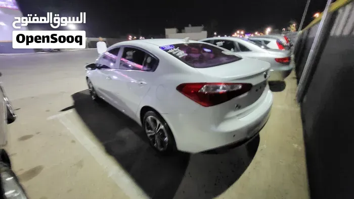 Kia K3 2012 photo 3