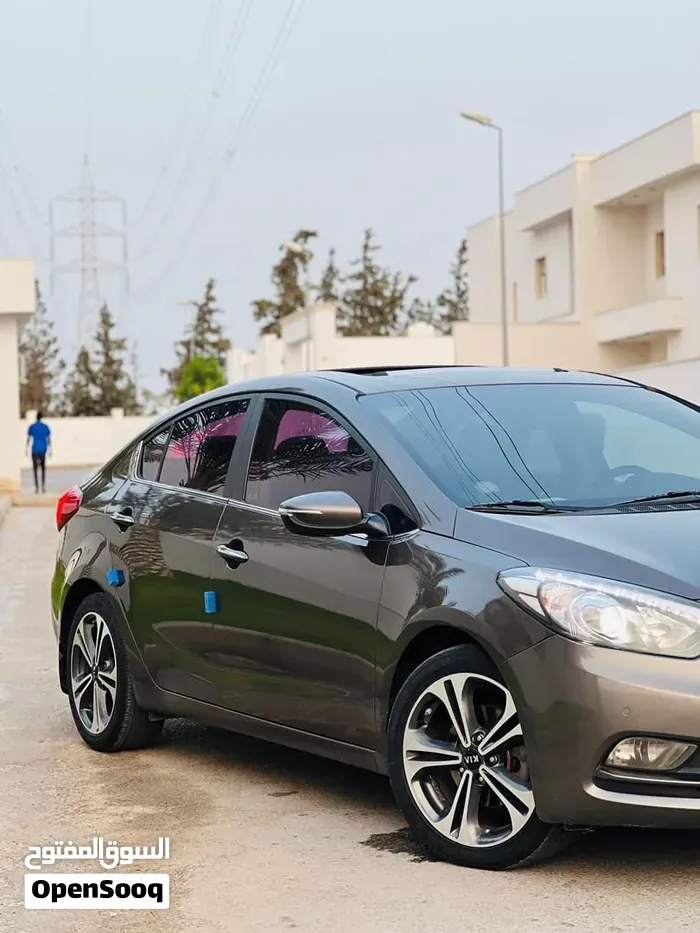 Kia K3 2012 photo 4