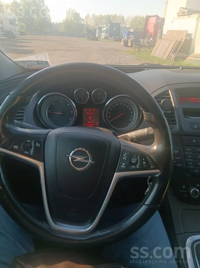 Opel Insignia 2010 photo 3