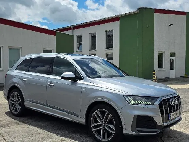 Audi Q7 2020 photo 3