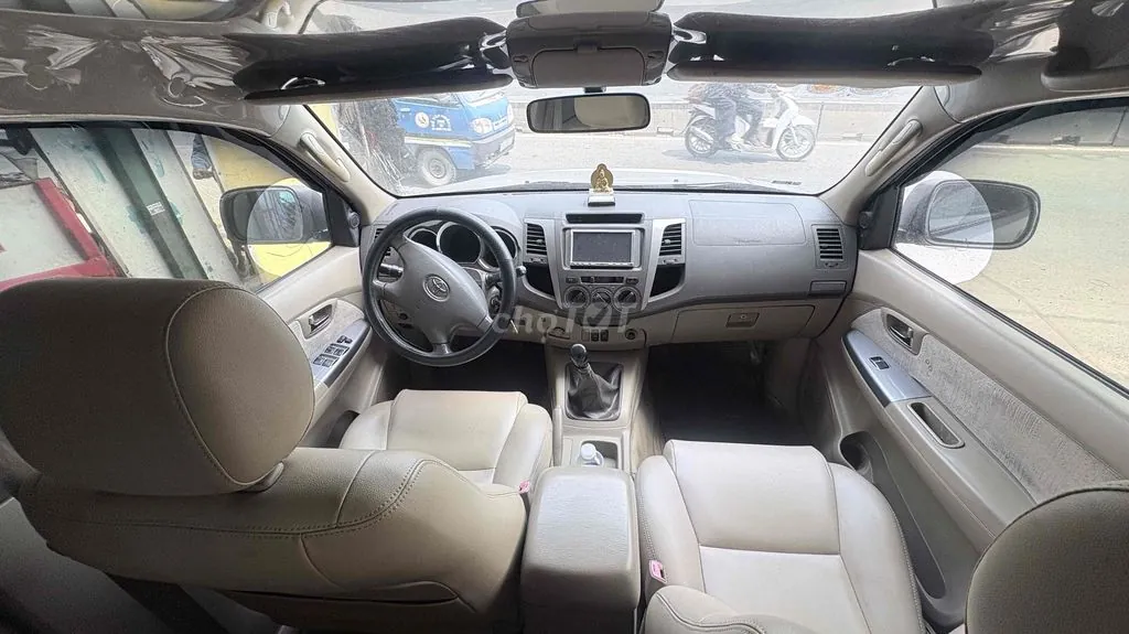 Toyota Fortuner 2009 photo 4