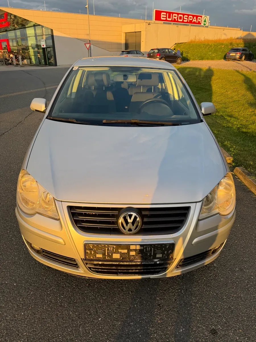 Volkswagen Polo 2008 photo 2
