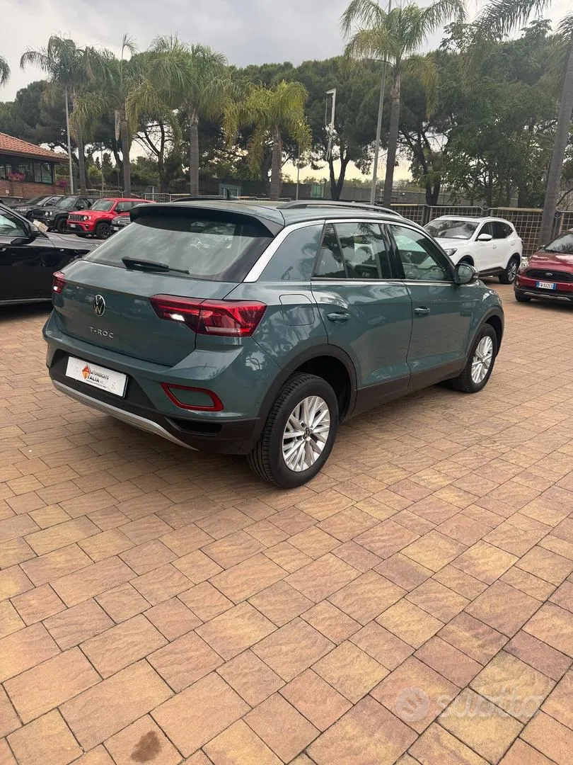 Volkswagen T-Roc 2023 photo 3