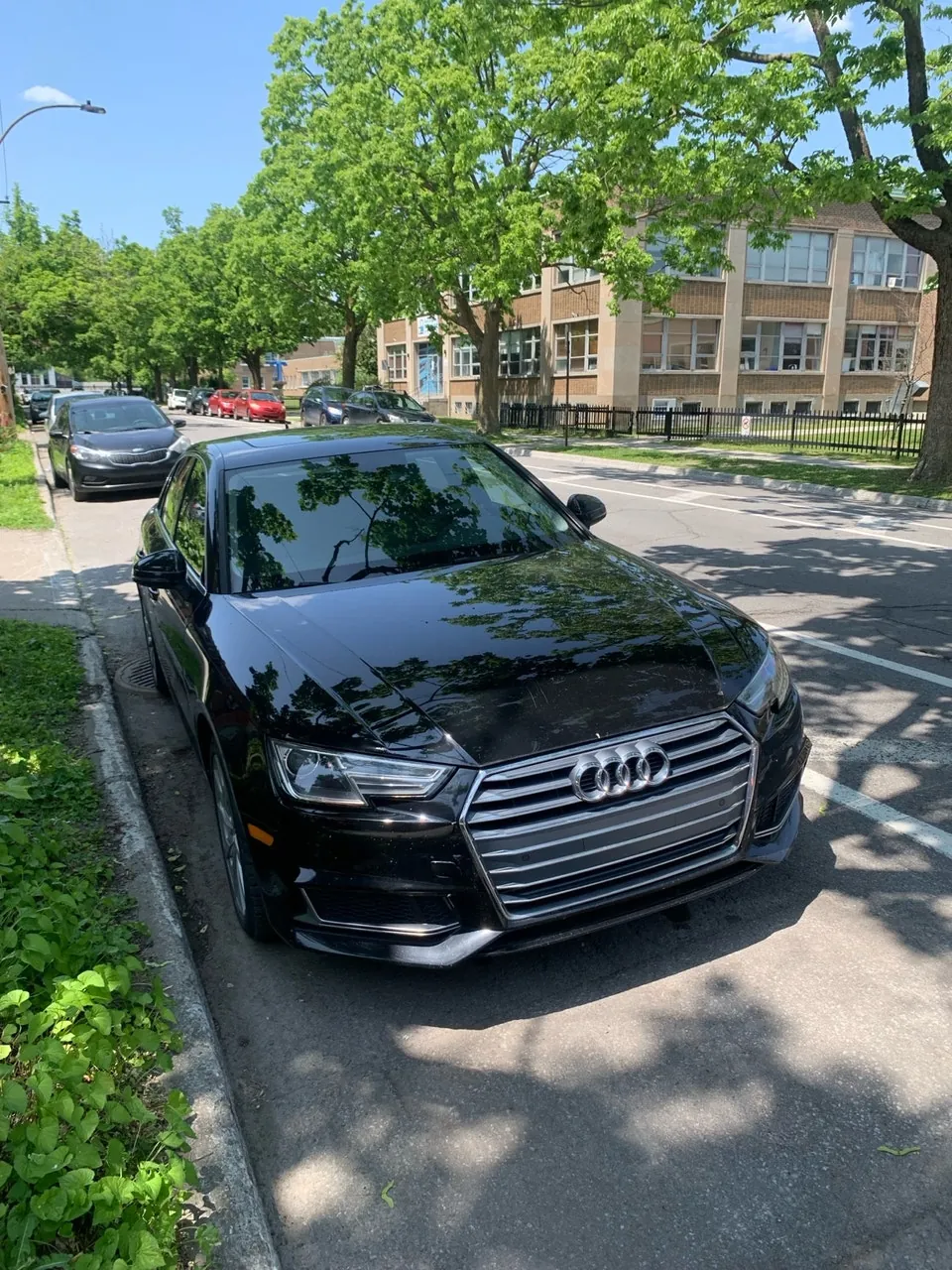 Audi A4 2019 photo 2