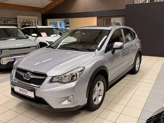 Subaru Xv 2012 photo 2