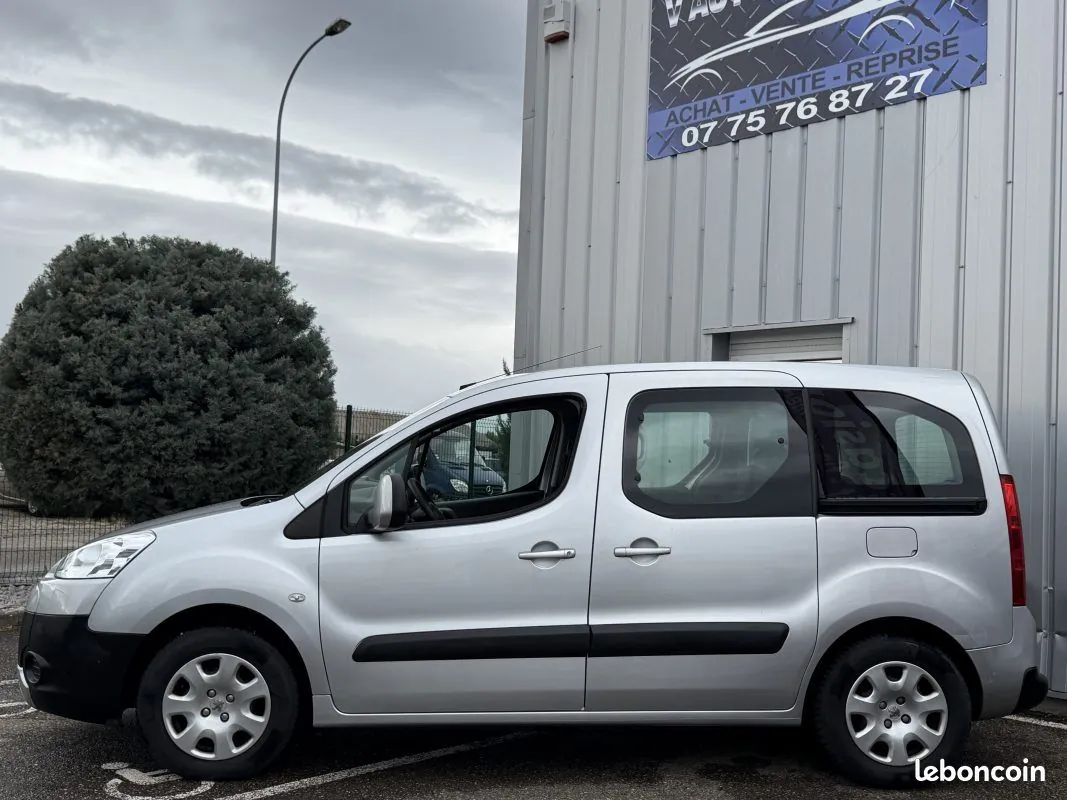 Peugeot Partner 2008 photo 2