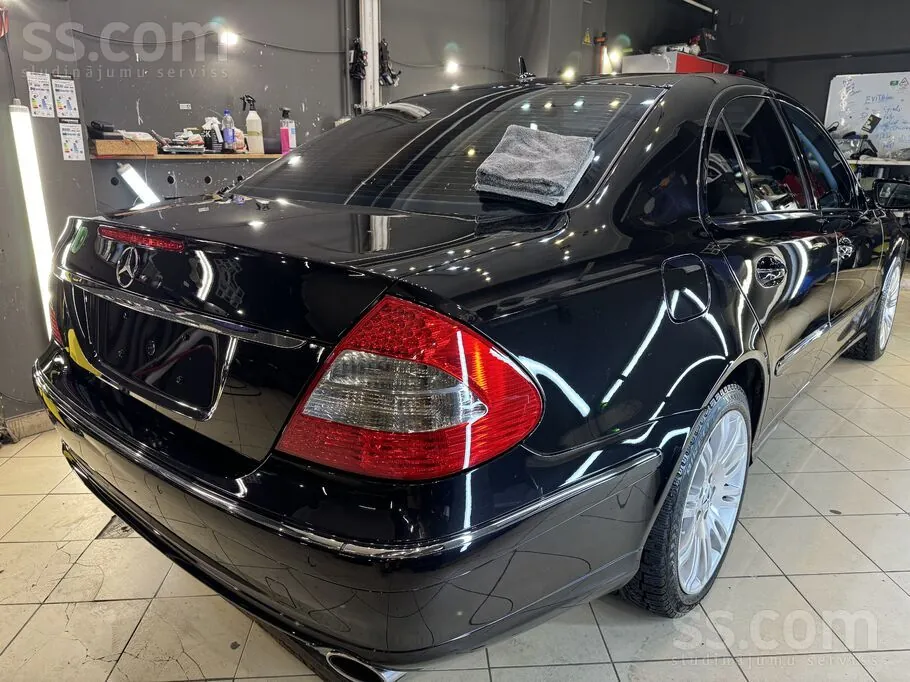 Mercedes-Benz E320 2007 photo 4