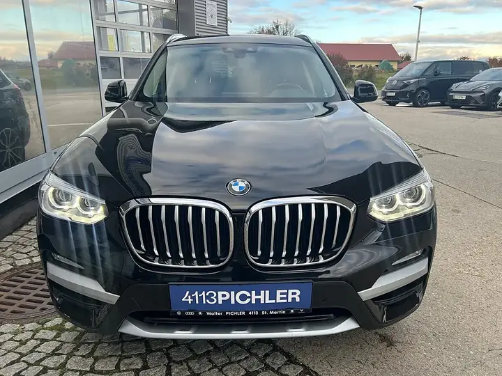 BMW X3 2019 photo 2