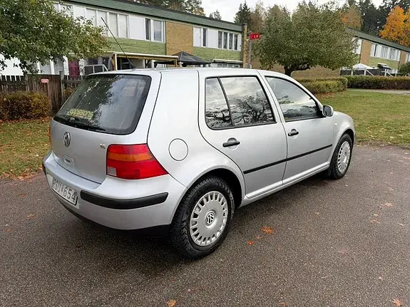 Volkswagen Golf 4 2001 photo 2