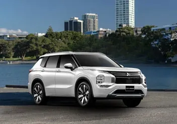 Mitsubishi Outlander 2026 photo 2