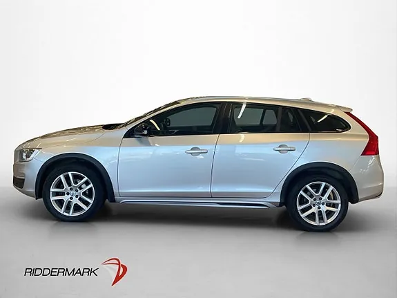 Volvo V60 Cross Country 2017 photo 4