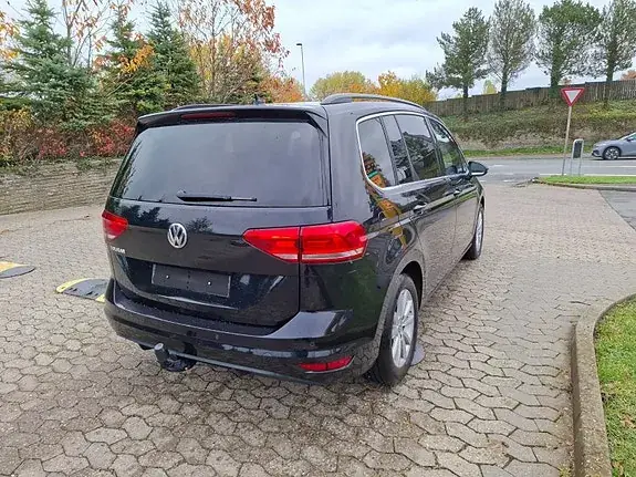 Volkswagen Touran 2019 photo 3