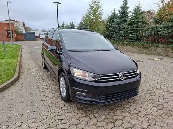 Volkswagen Touran 2019 photo 2