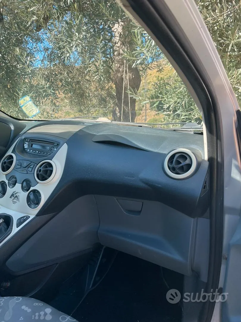 Ford Ka 2010 photo 5
