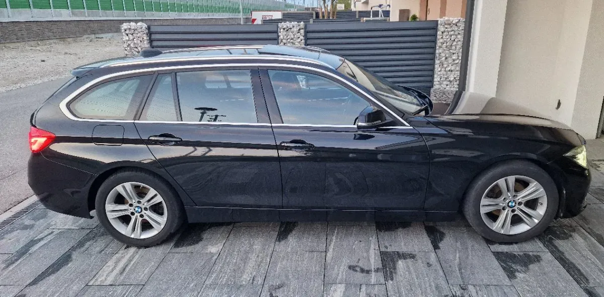 BMW 3 Series 2016 photo 2