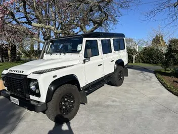 Land Rover Defender 2016 photo 5