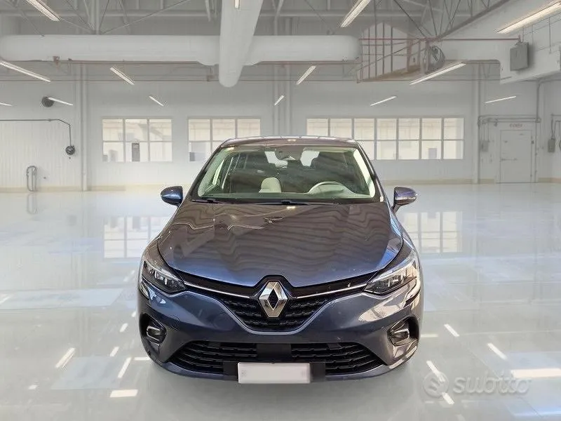 Renault Clio 2022 photo 2